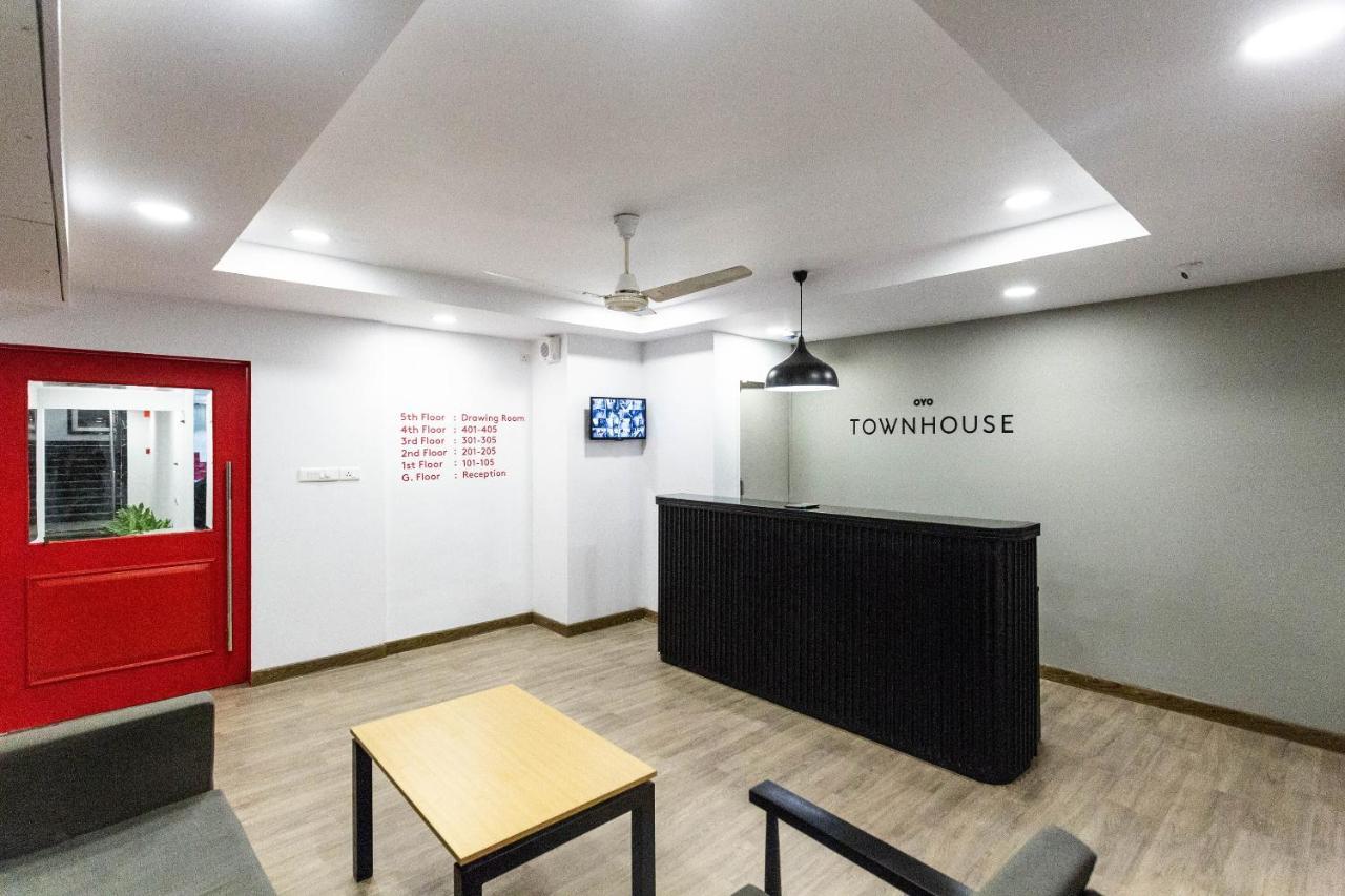 Oyo Townhouse 209 Habitat New Town Hotel Calcutá Exterior foto